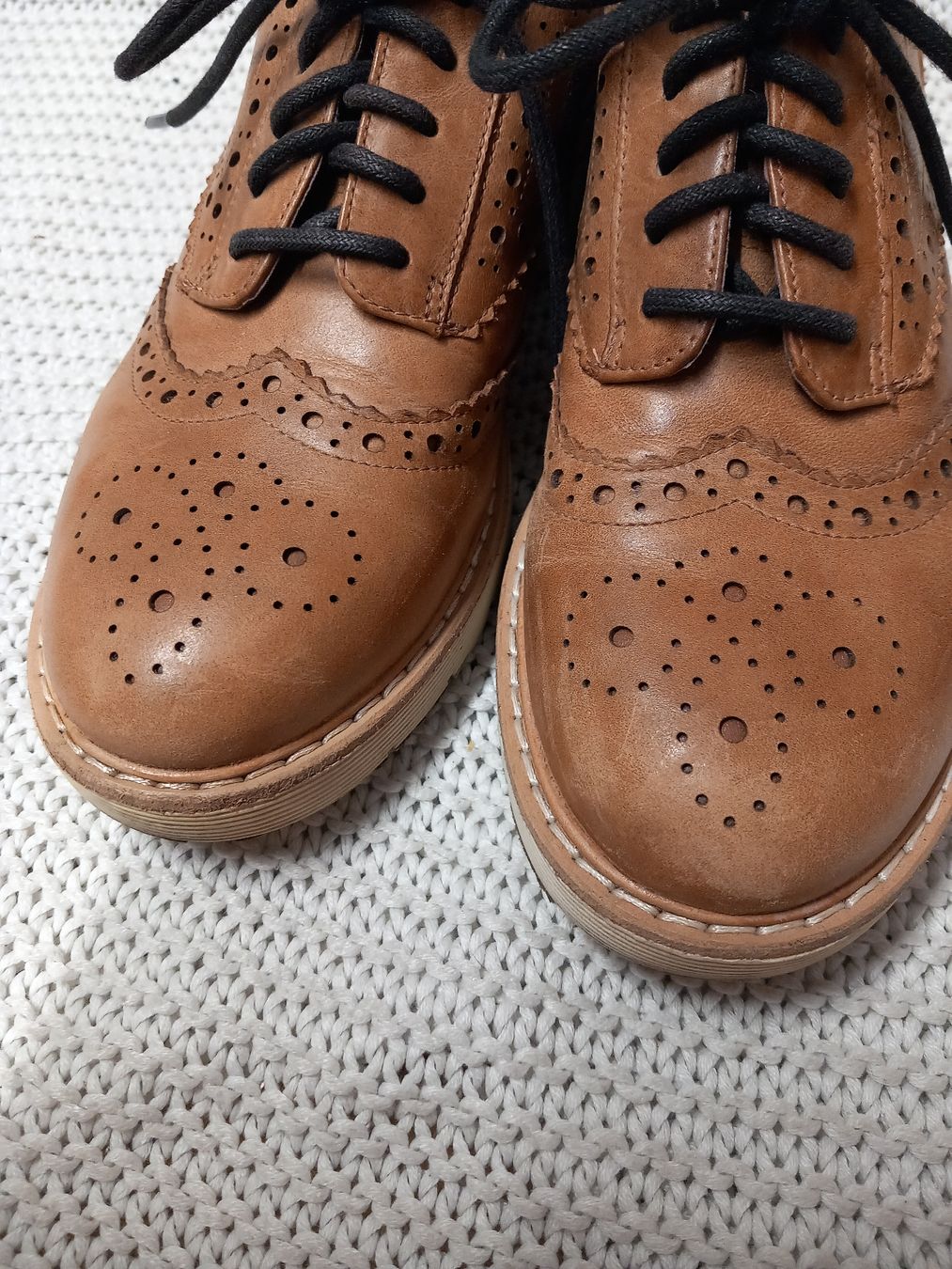 Clarks Chaussures femmes: Clarks Schnürschuhe/ Budapester/ Derbies Gr.37 braun – D'occasion à Gwatt (Thun) par umwelt-brocki 3
