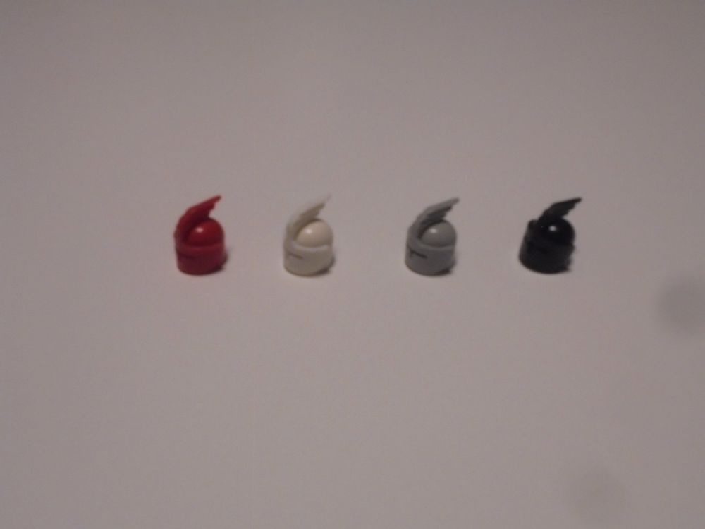 LEGO - 4 - ALTE - RITTER - HELME - MIT - VISIER (Gebraucht) in ...