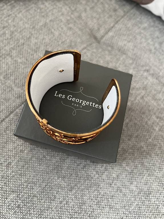 Armbänder & -reifen: GEORGETTES bracelet, doré avec deux interface blanc ou noir – Gebraucht aus Echallens von fayetrahel 2
