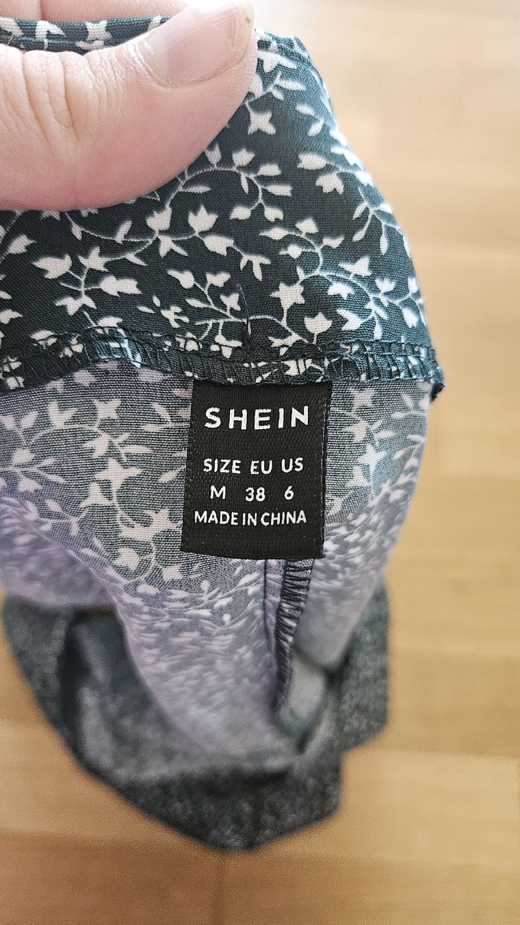 Shein Jupes: jupe courte  – D'occasion à Orbe par gar_b27k 2