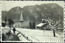 SAANEN mit Dorfflüh - Mann mit Schlitten