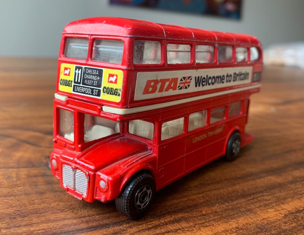 Corgi London Transport Routemaster (Gebraucht) in Opfikon für CHF 13.9 ...