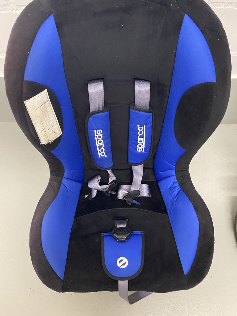 Sparco Seggiolini per auto: Siège auto Sparco bébé/enfant, noir/bleu – Usato da Le Landeron venduto da Britchon11 1