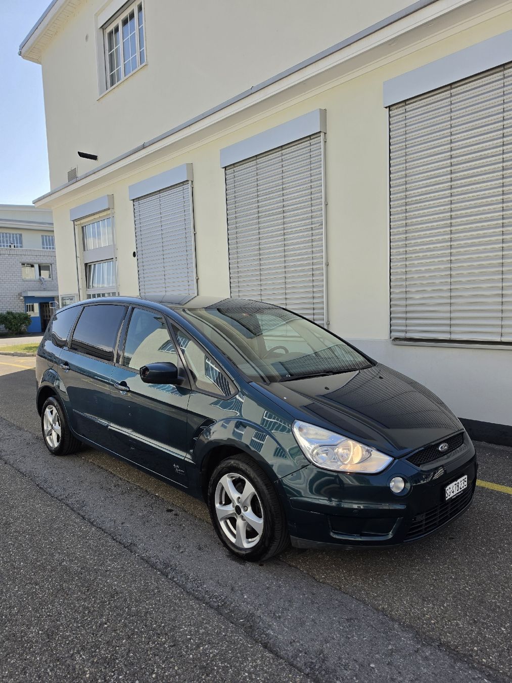 Ford Autos: Ford S-Max 2.0TDI Automat – Gebraucht aus St. Gallen von Luis_w98 1