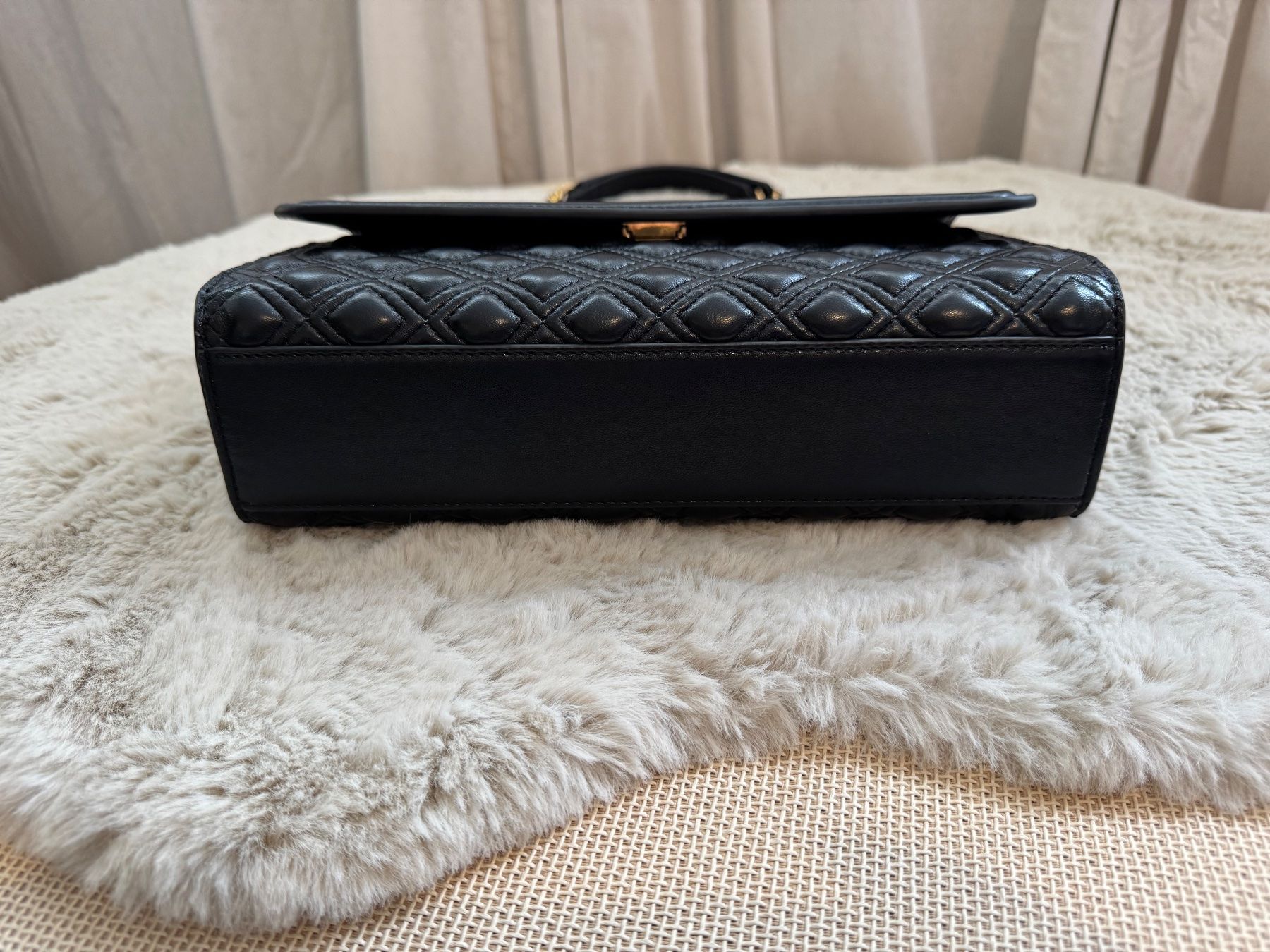 Tory Burch Taschen für Damen: Original Tory Burch Fleming Umhängetasche Leder – Gebraucht aus Buchs ZH von crazyhandbaggirl123 5