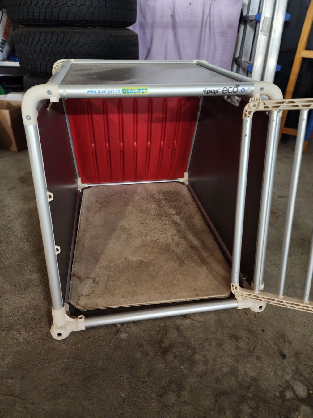 4pets Gabbie, trasporto & Sicurezza: Hundetransportbox 4pets eco silber  – Usato da Berneck venduto da erato6 4