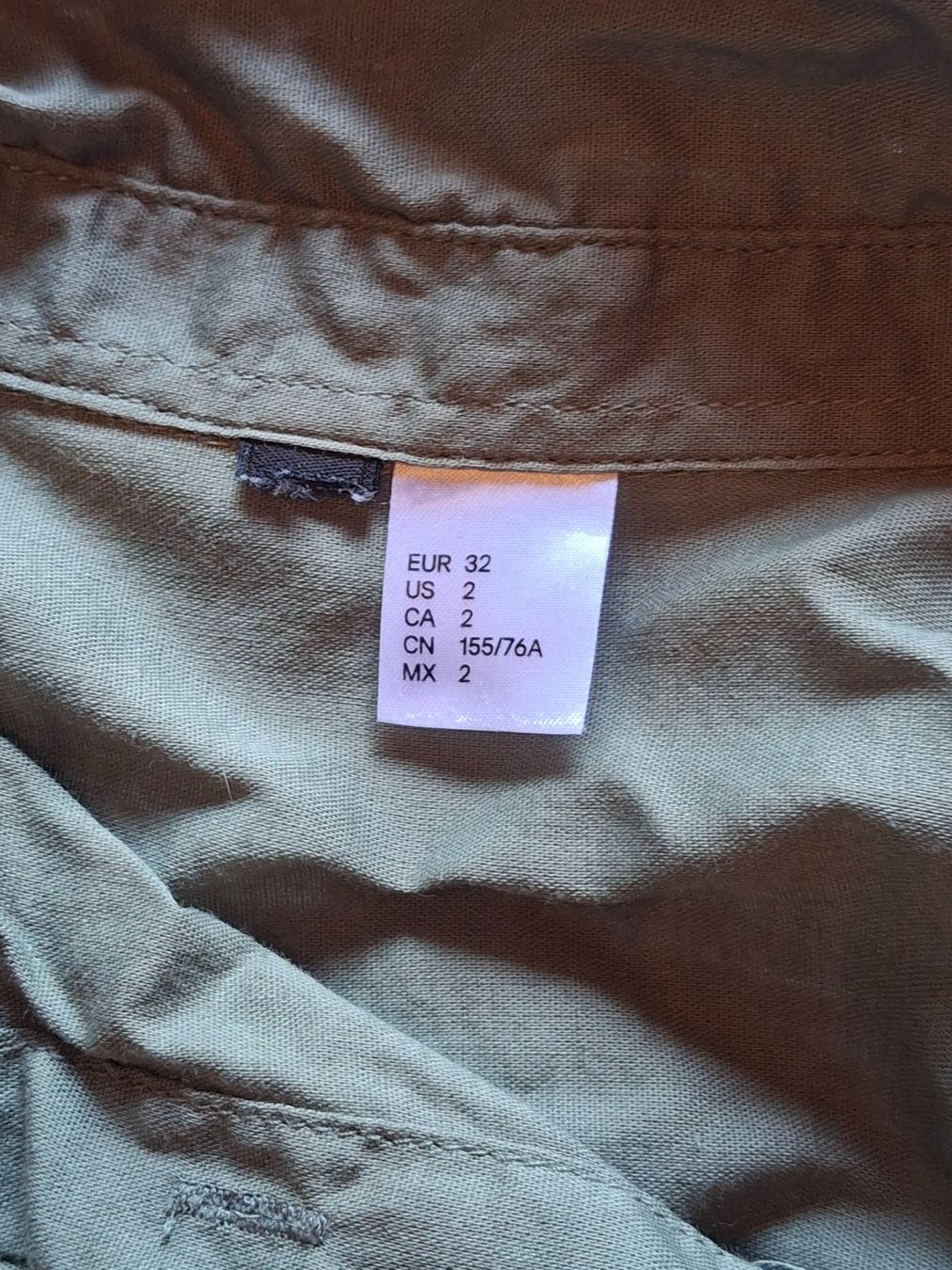 Camicette: Chemise longues manches taille 32 vert olive – Usato da Villiers venduto da san_jn5w 3