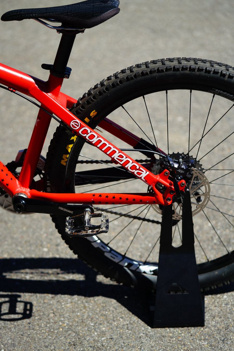 Commencal Biciclette: Commencal Absolut 4X — Custom Nostalgia Build – Usato da Baar venduto da tho_kvv7 5