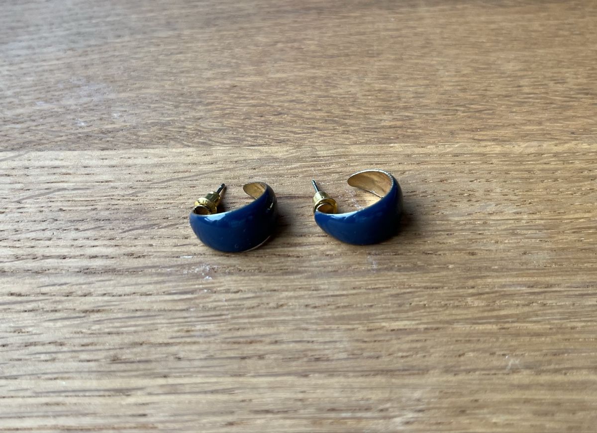 Orecchini pendenti & Orecchini a lobo: Kleine Kreolen blau gold – Nuovo (secondo la descrizione) da Zürich venduto da car_cr6w