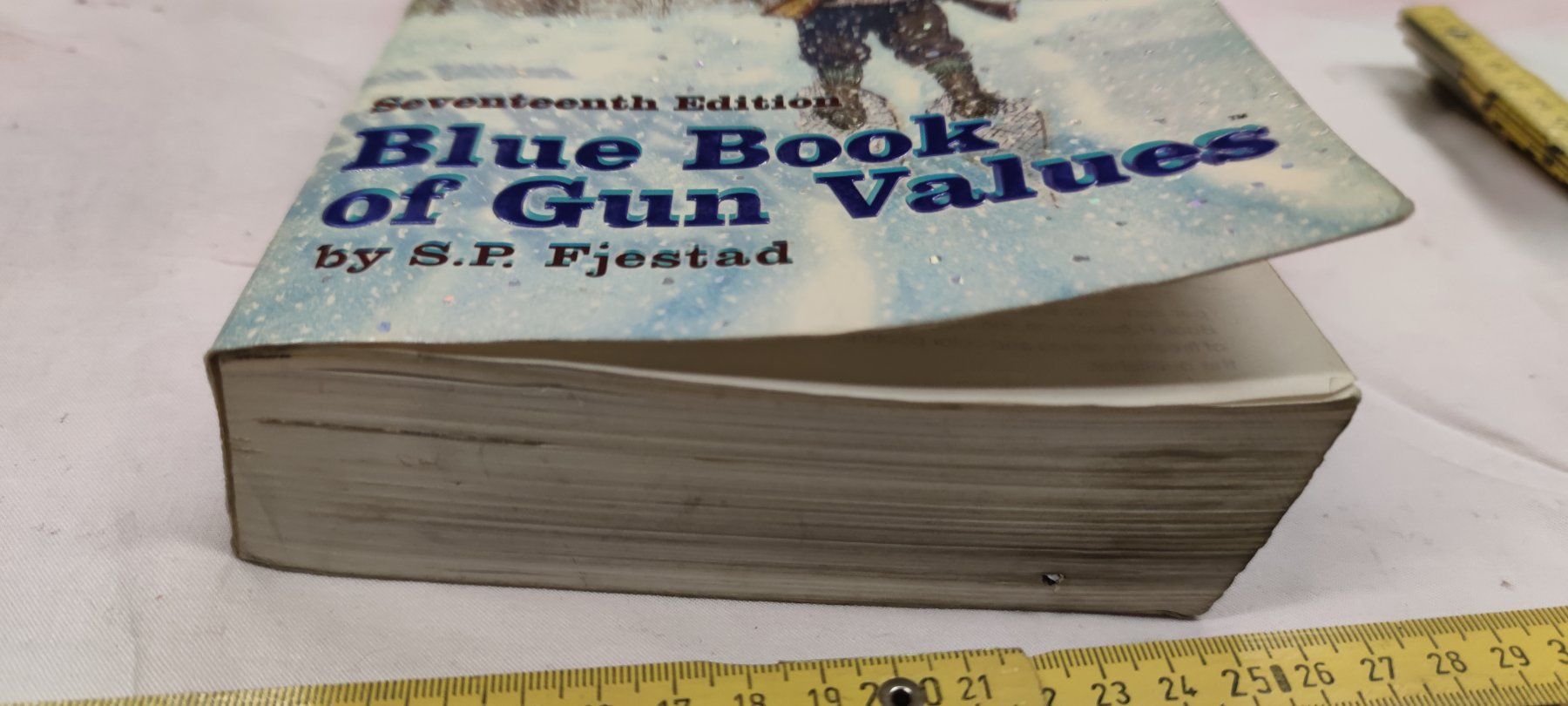 Bücher: BUCH.  BLUE BOOK OF GUN VALUES – Gebraucht aus Cama von anto_a 9