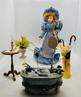 Figurine Heidi Ott - Dame en bleu
