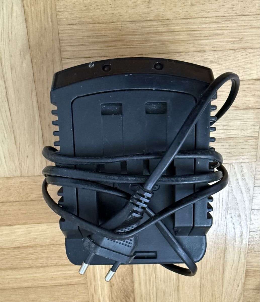 Caricabatterie: Wolf Garten AC/DC CA 700 Charger Ladegerät – Usato da St. Gallen venduto da besi97 4