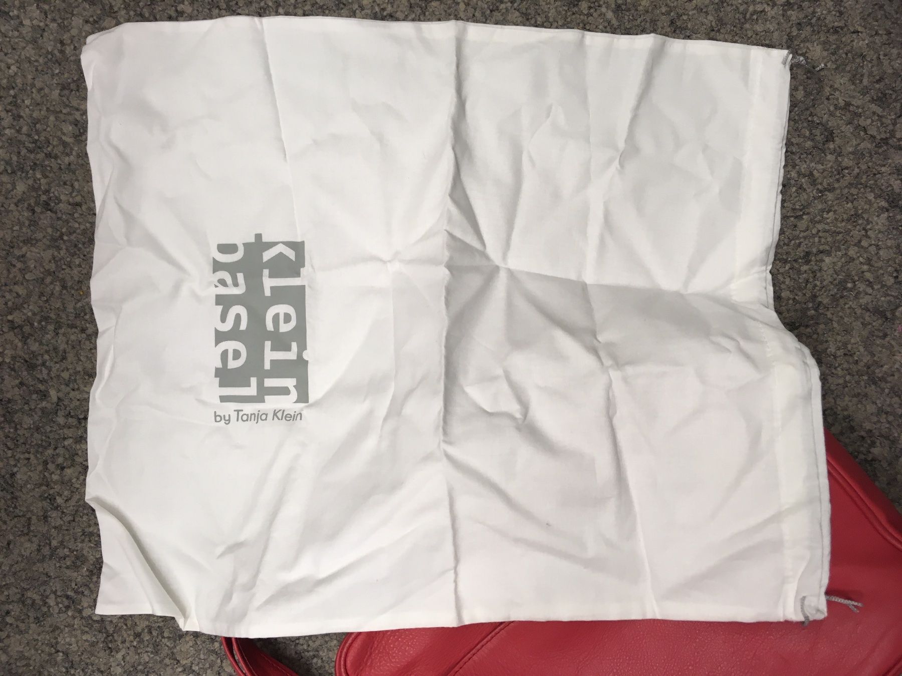 Kleinbasel Borse: kleinbasel Laptop Leder Tasche Seta Quer fraise gebraucht – Usato da Zürich venduto da rar_b2y9 5