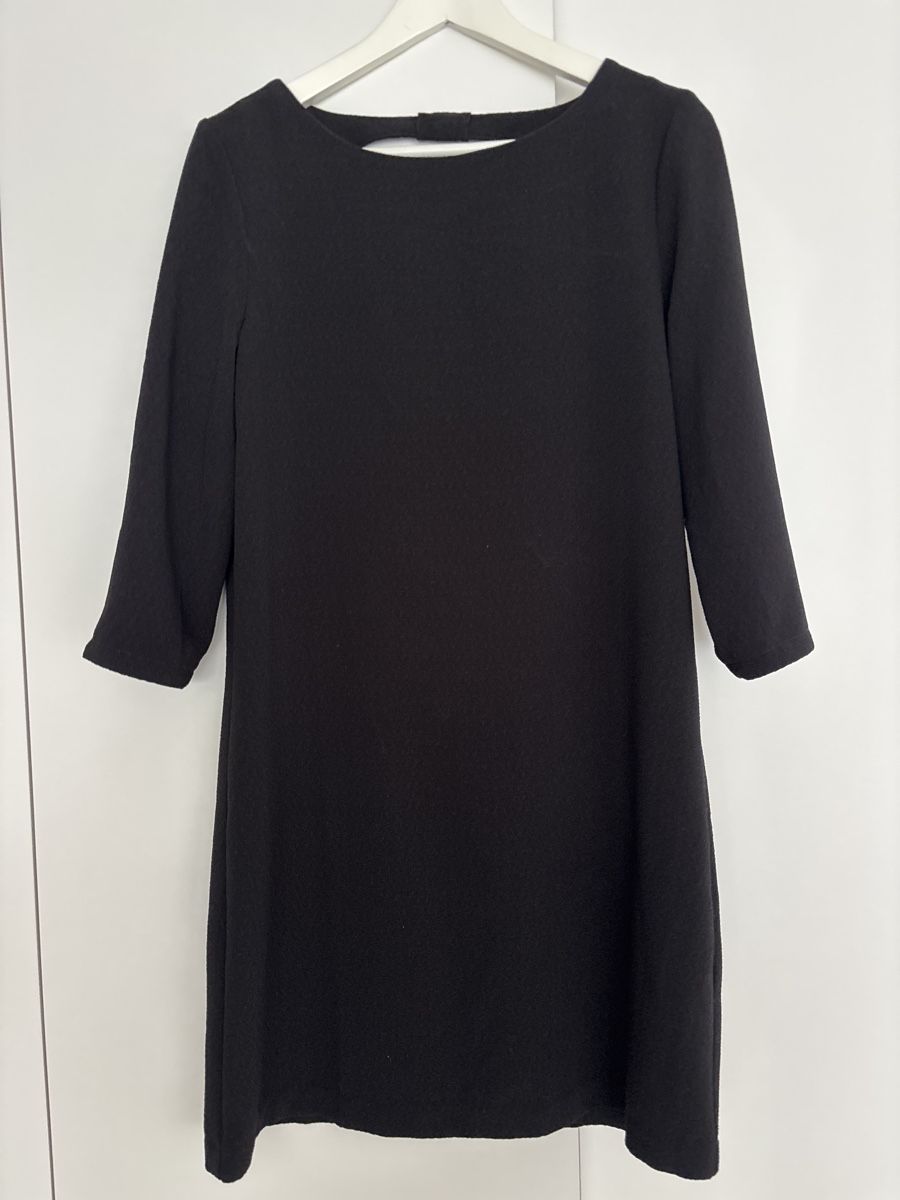 Zara Robes: Kleid schwarz – D'occasion à Buttisholz par Melsan