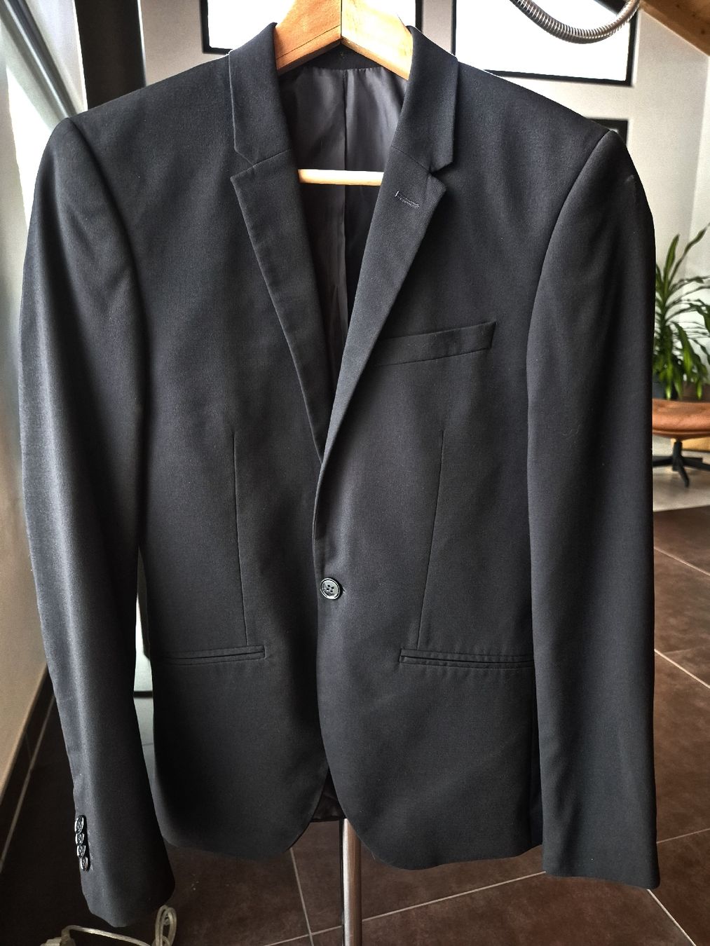 H&M Giacche: Blazer noir H&M 44 – Nuovo (secondo la descrizione) da Argnou (Ayent) venduto da emnonaol