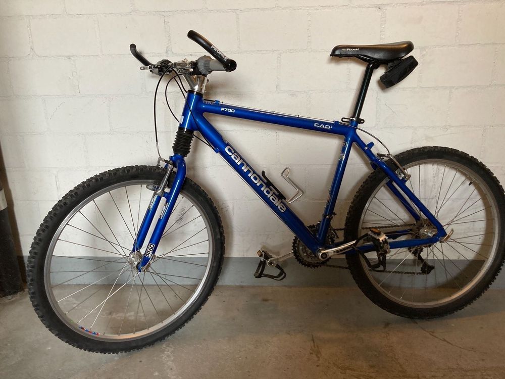 Cannondale f700 mountain deals bike