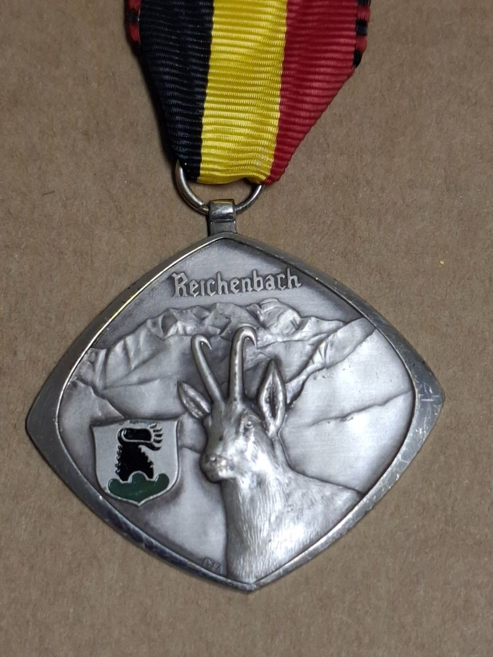 Medaglie: Reichenbach Gemse 1965 (D669) – Usato da Schwanden GL venduto da Suvorov