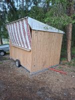Verkaufsstand Holz auf Fahrgestell gut erhalten