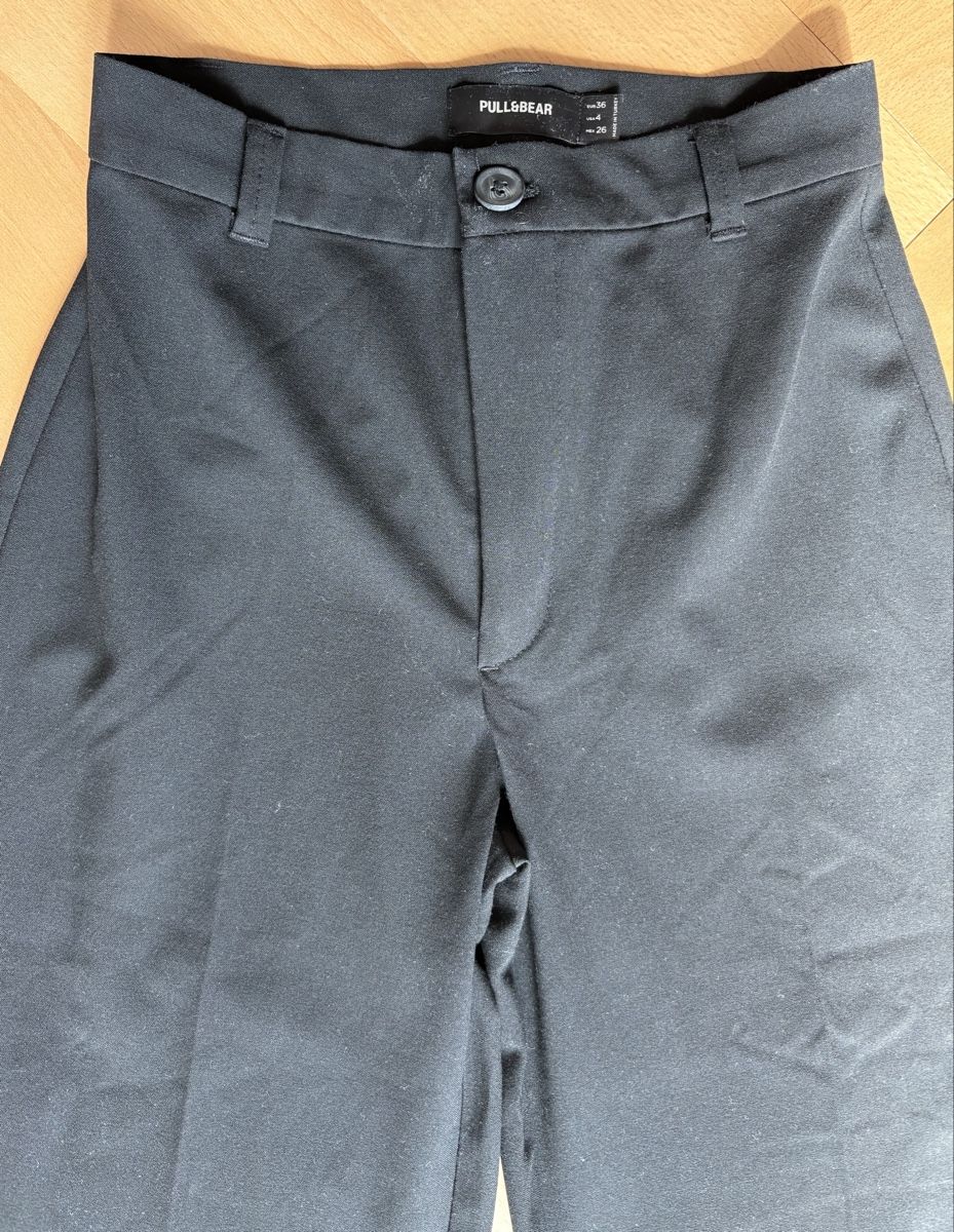 Pull&Bear Pantaloni: STOFFHOSE PULL AND BEAR – Usato da Bern venduto da julian.k97 1