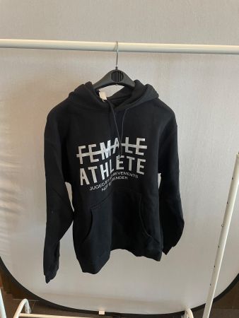 Schwarzer Hoodie Female Athlete Gr. M Lane Seven