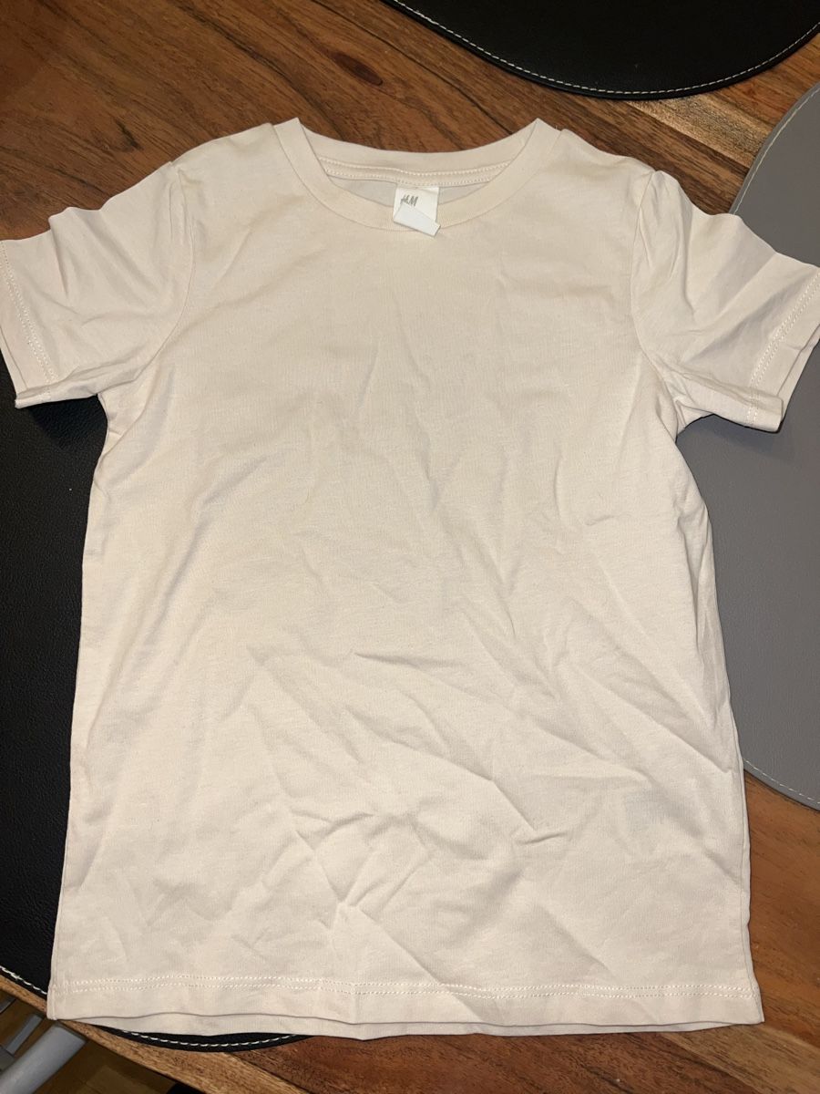 H&M Camicie, T-shirt & Polo: H&M T SHIRT NEU HELL BEIGE GR 104 – Nuovo (secondo la descrizione) da Basel venduto da theo-g77 1