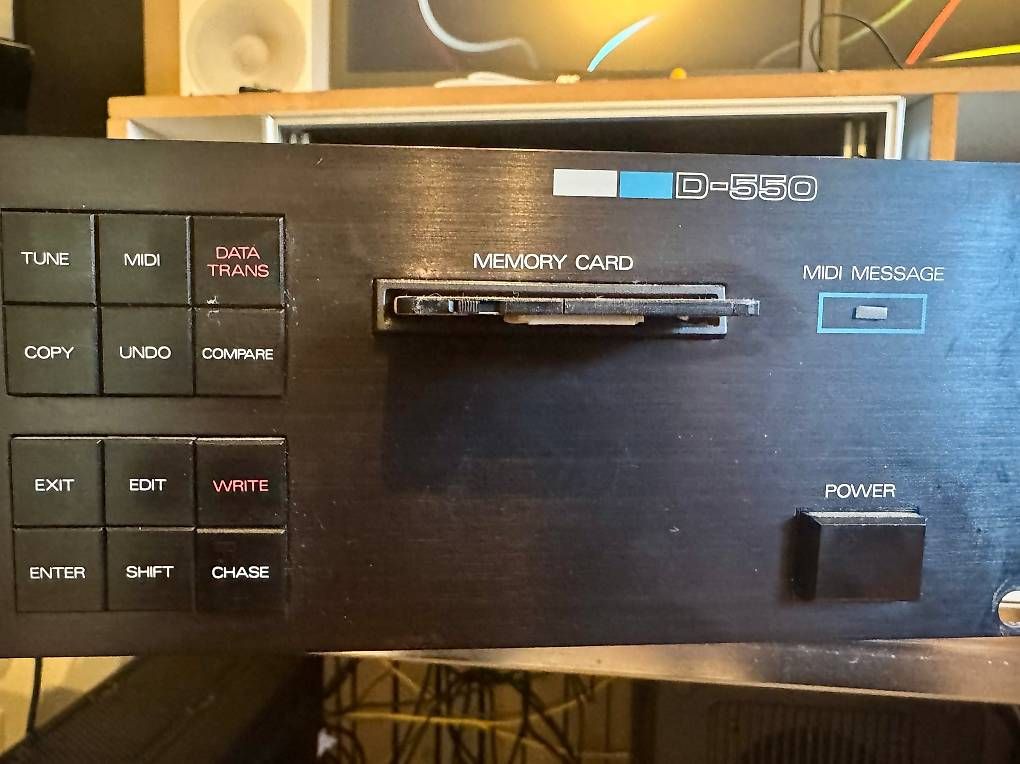 Musikinstrumente: Synthetiseur ROLAND D550 – Gebraucht aus St-Imier von Swann-Thommen 2