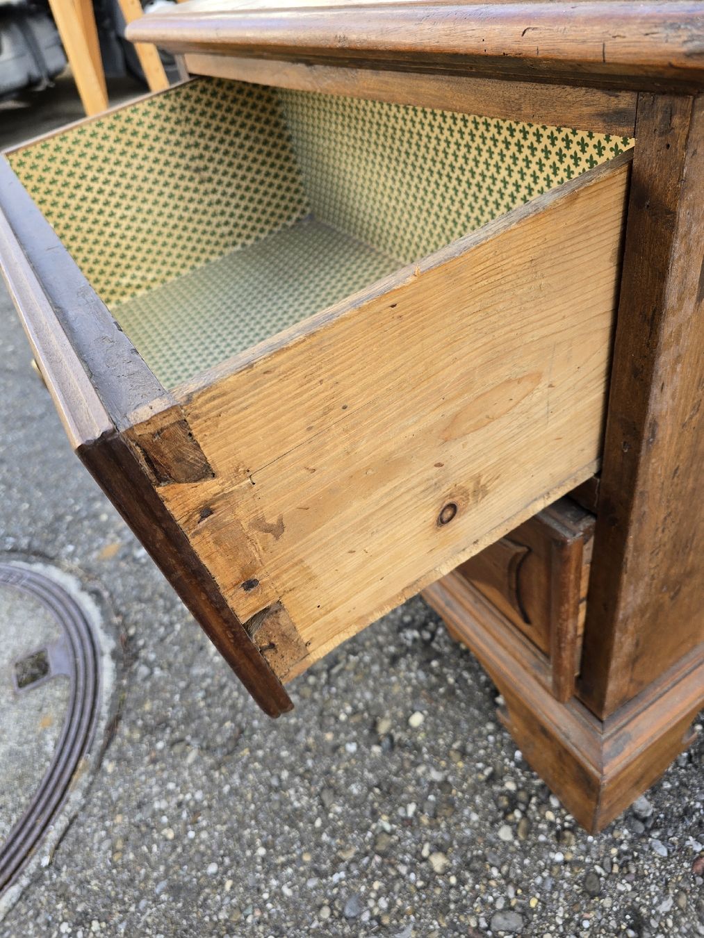 Cassettiere: Antike Holzkommode, 2 Schubladen, Vintage Stilmöbel – Usato da Mettlen venduto da elios0888 7