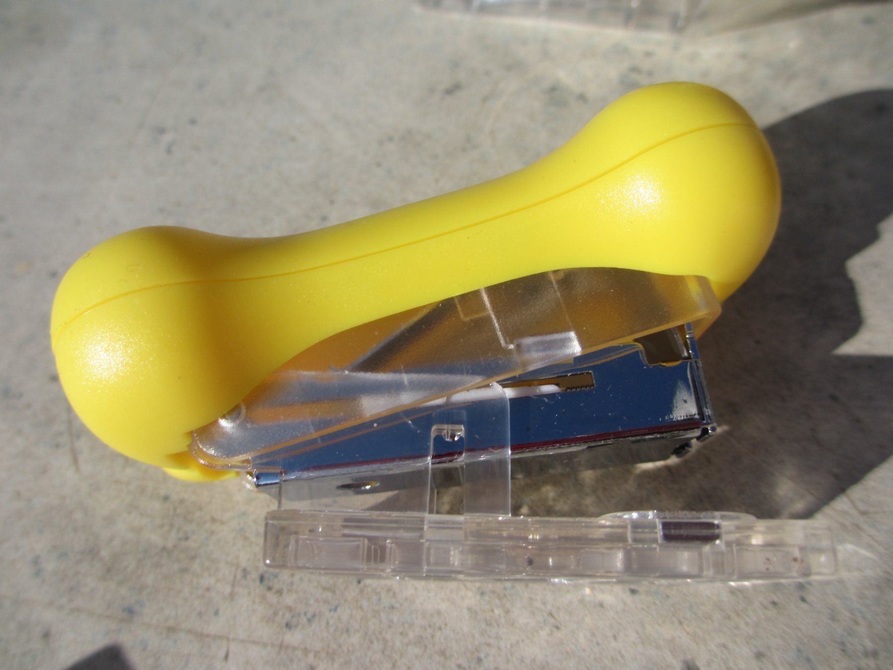 Bindegeräte: 2 Stück Bostitch / Tacker / Hundeknochen – Neu (gemäss Beschreibung) aus Herisau von fan_h9qj 1