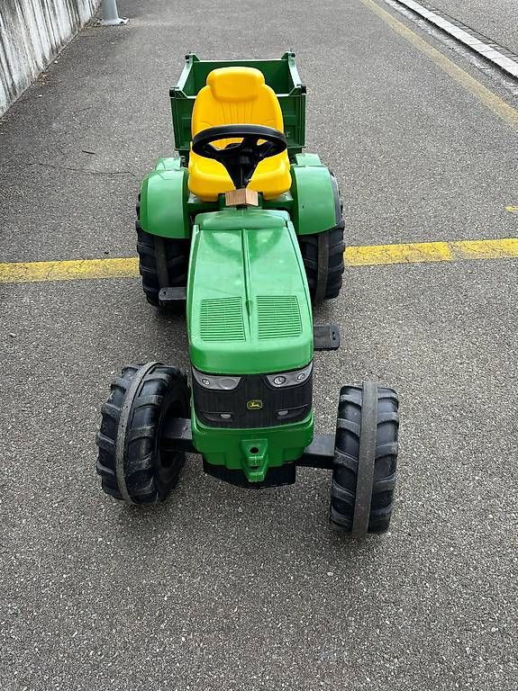 Véhicules pour enfants: Kinder Traktor mit Anhänger – D'occasion à Aarau par tasa83 1