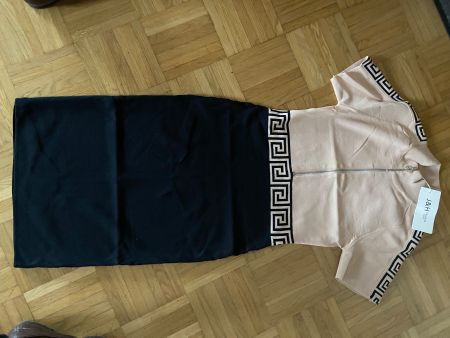 Robe mi longue noire motif beige