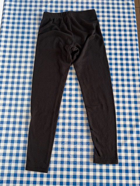 Decathlon Strümpfe & Strumpfhosen: Kinder Thermohose- Skiunterwäsche Gr.140 – Gebraucht aus Zürich von kicconet 1