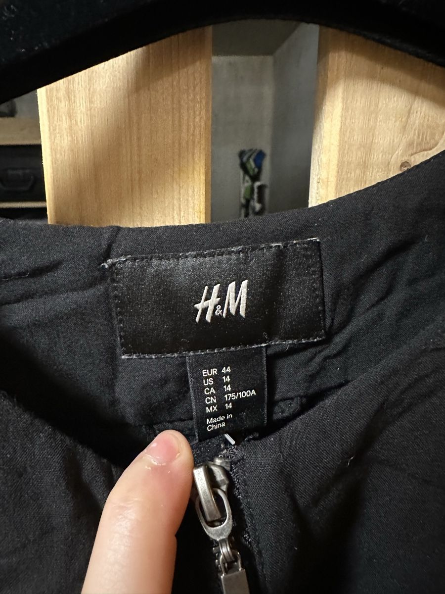 H&M Giacche: Dünne Bomberjacke, Gr.44 – Usato da Uster venduto da staernli4 1