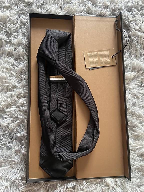 Krawatten: Cravate HUGO BOSS – Gebraucht aus Ste-Croix von Loic_danzii 1
