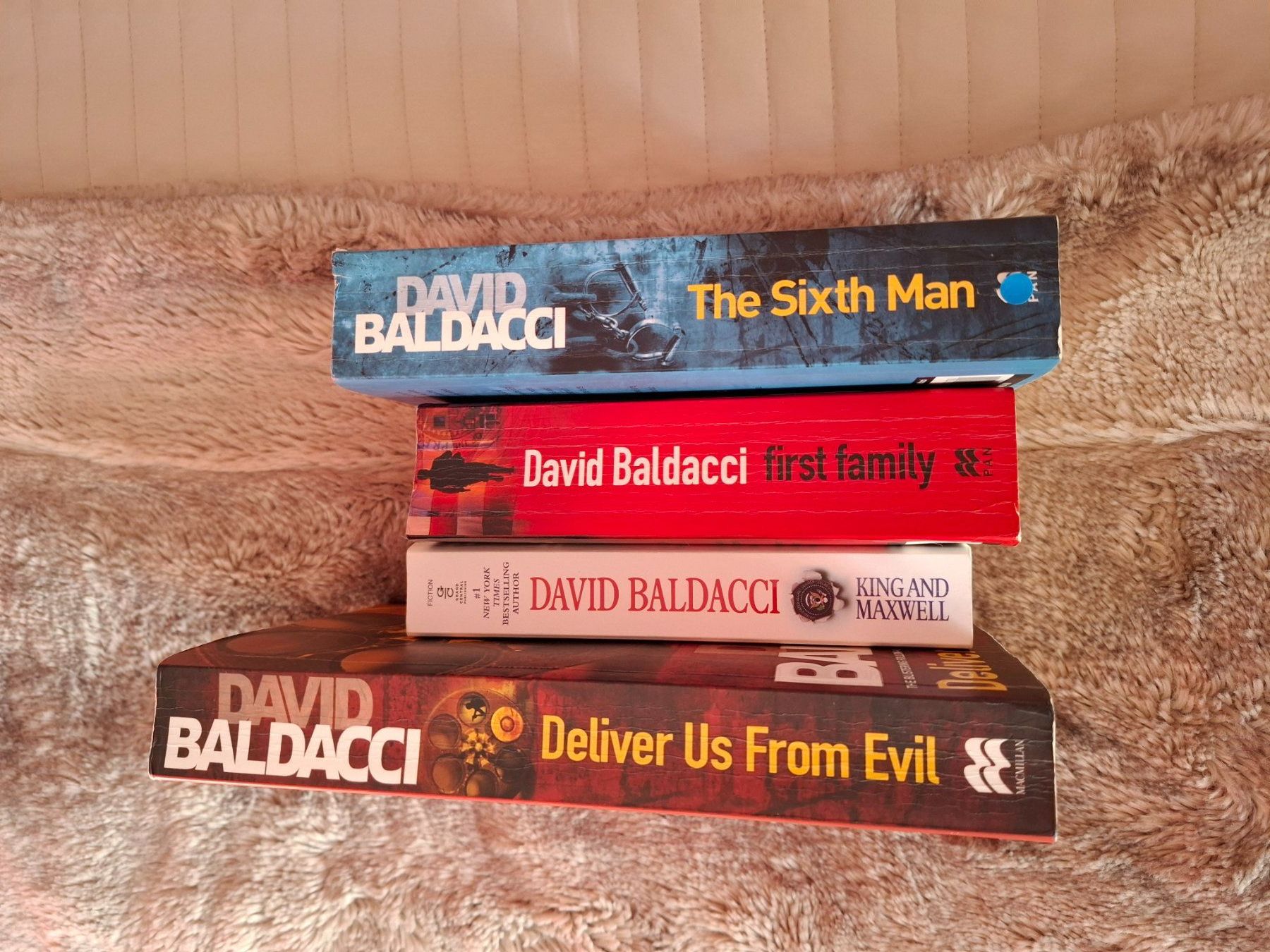Libri: David Baldacci Thriller 8 Stk King & Maxwell John Pu english – Usato da Affoltern am Albis venduto da Sabinezc 2
