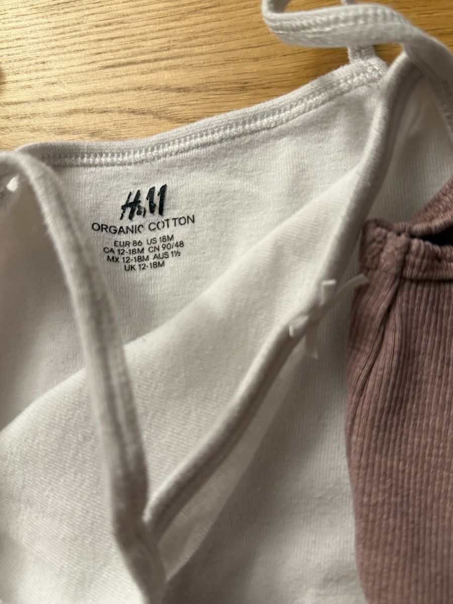 H&M Biancheria intima: H&M Bodys Trägerlos Mädchen Grösse 80/86 – Usato da Strengelbach venduto da schnaeusel 3