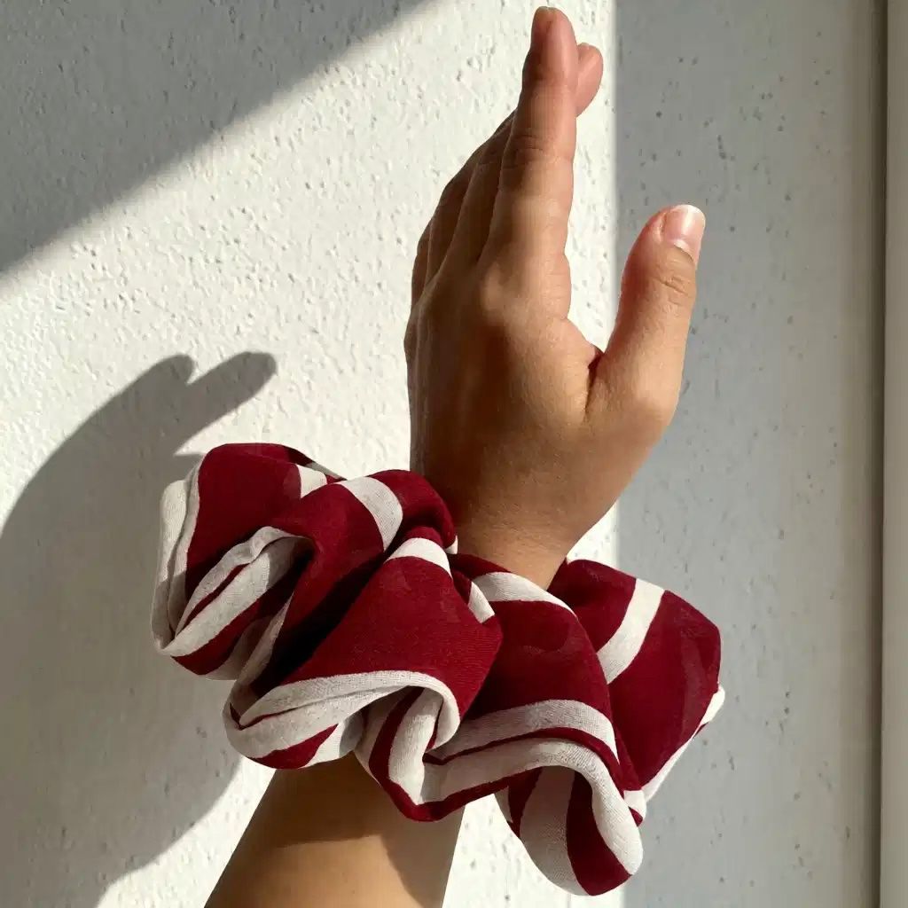 Accessori per capelli: XXL Scrunchie - Doppelseitiger Chiffonstoff - Handgefertigt – Nuovo e nell'imballaggio originale da Vals venduto da ABA-Atelier 5