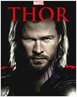 CHRIS HEMSWORTH - *THOR* handsigniert (20 x 25 cm) mit COA