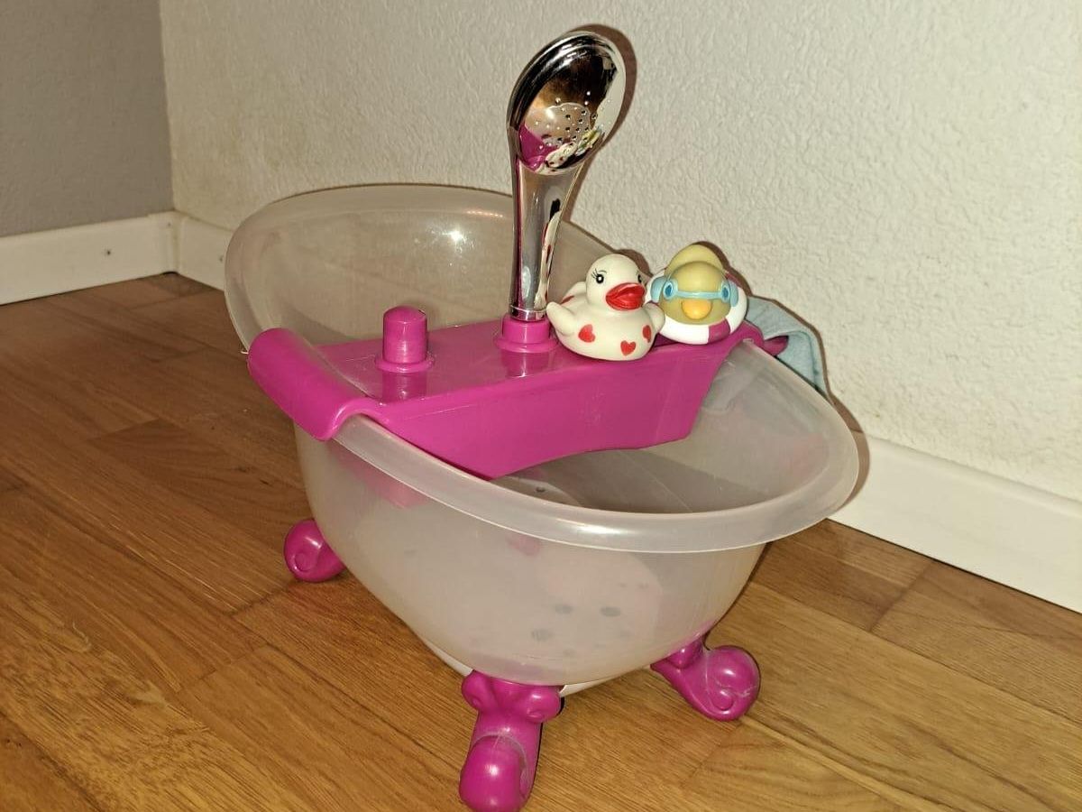 Zapf Creation Spielzeuge: BABY Born - Interactive Badewanne – Gebraucht aus Münsingen von BeatGrolimund