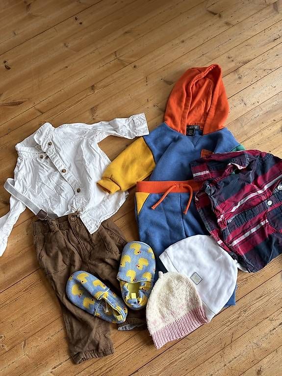 Lotti & Set di vestiti: Kleiderpaket Grosse 68 – Usato da Erlinsbach SO venduto da paula.s