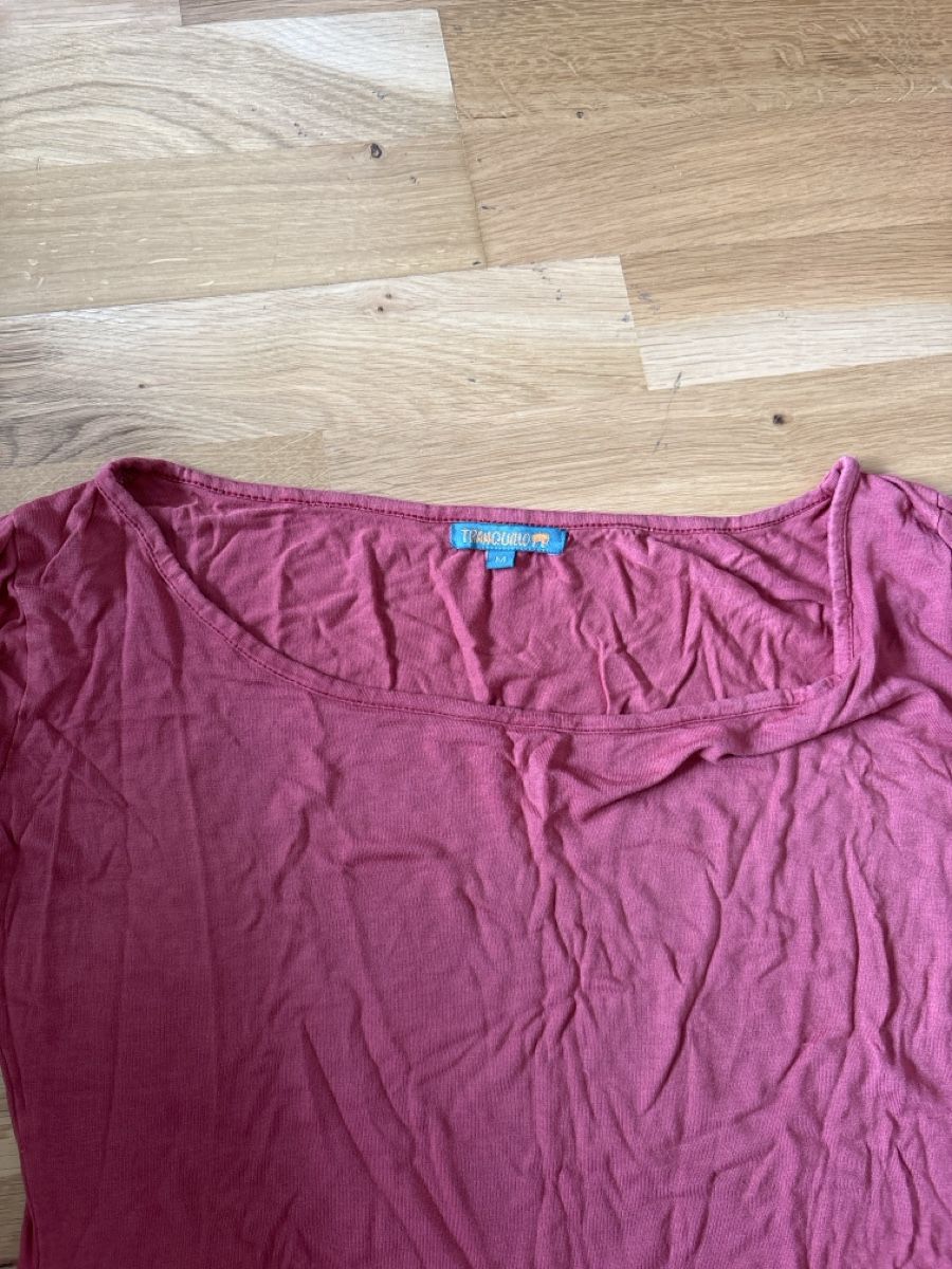 T-shirt: Tranquillo Shirt lang, schöner Rotton – Usato da Grosshöchstetten venduto da annalena288