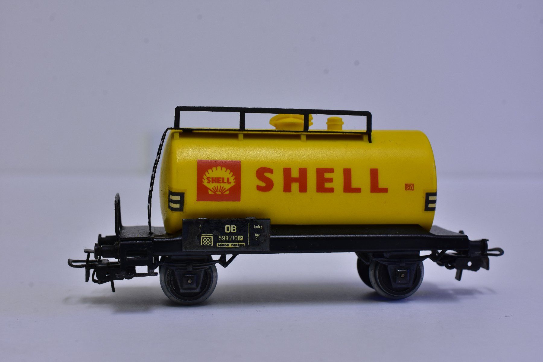 Märklin Modellini di ferrovie: 2 Märklin Loks mit Decoder und 4 Güterwagen. Alle ohne OVP – Usato da Lohn-Ammannsegg venduto da 1monika 6