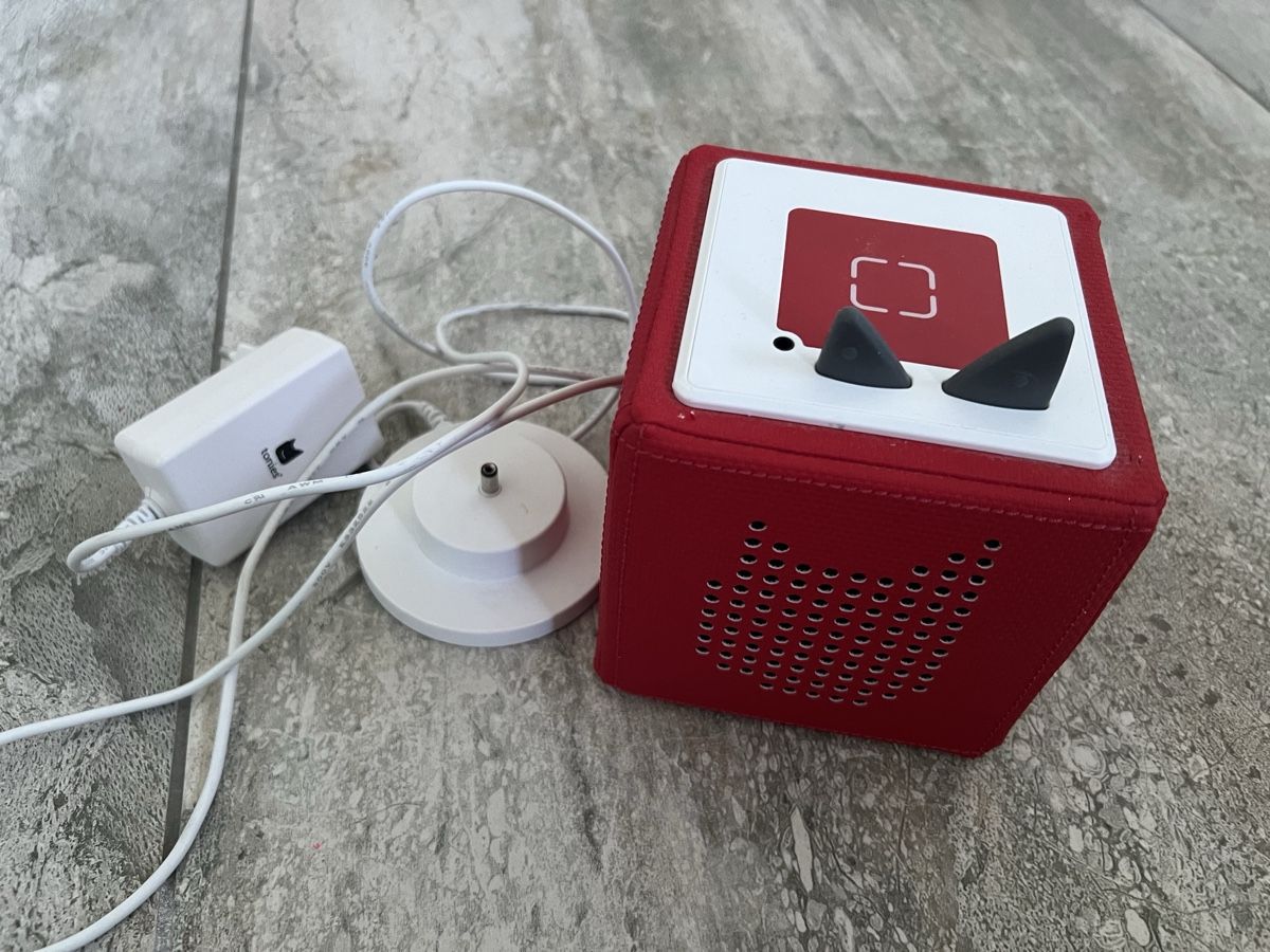 Tonies Giocattoli: Toniebox  mit Ladestation – Usato da Winikon venduto da Pling