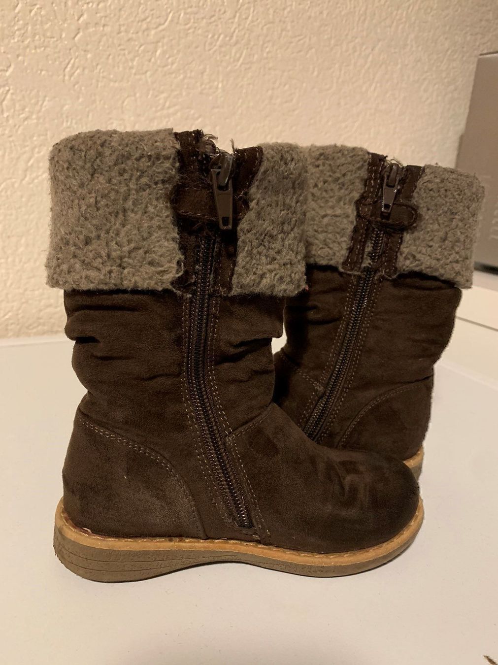 Scarpe per ragazzi: Bottines Cupecake / taille 25 – Usato da Meyrin venduto da Bronx86 1
