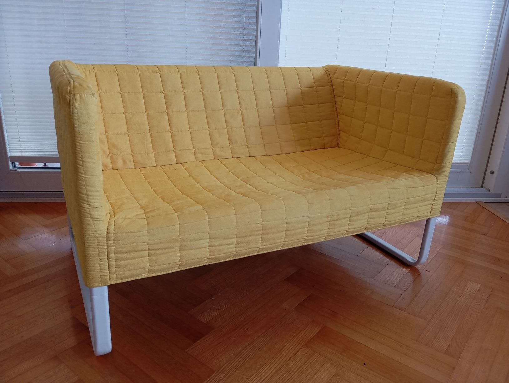 Ikea Sofas: Ikea 2er Sofa Knopparp – Neu (gemäss Beschreibung) aus Tobel von Jorca