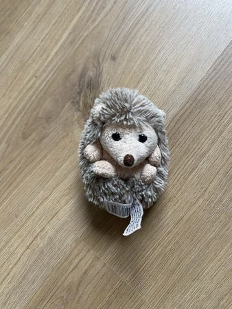 kleiner Stoffigel sucht neues Zuhause! Top Zustand.
