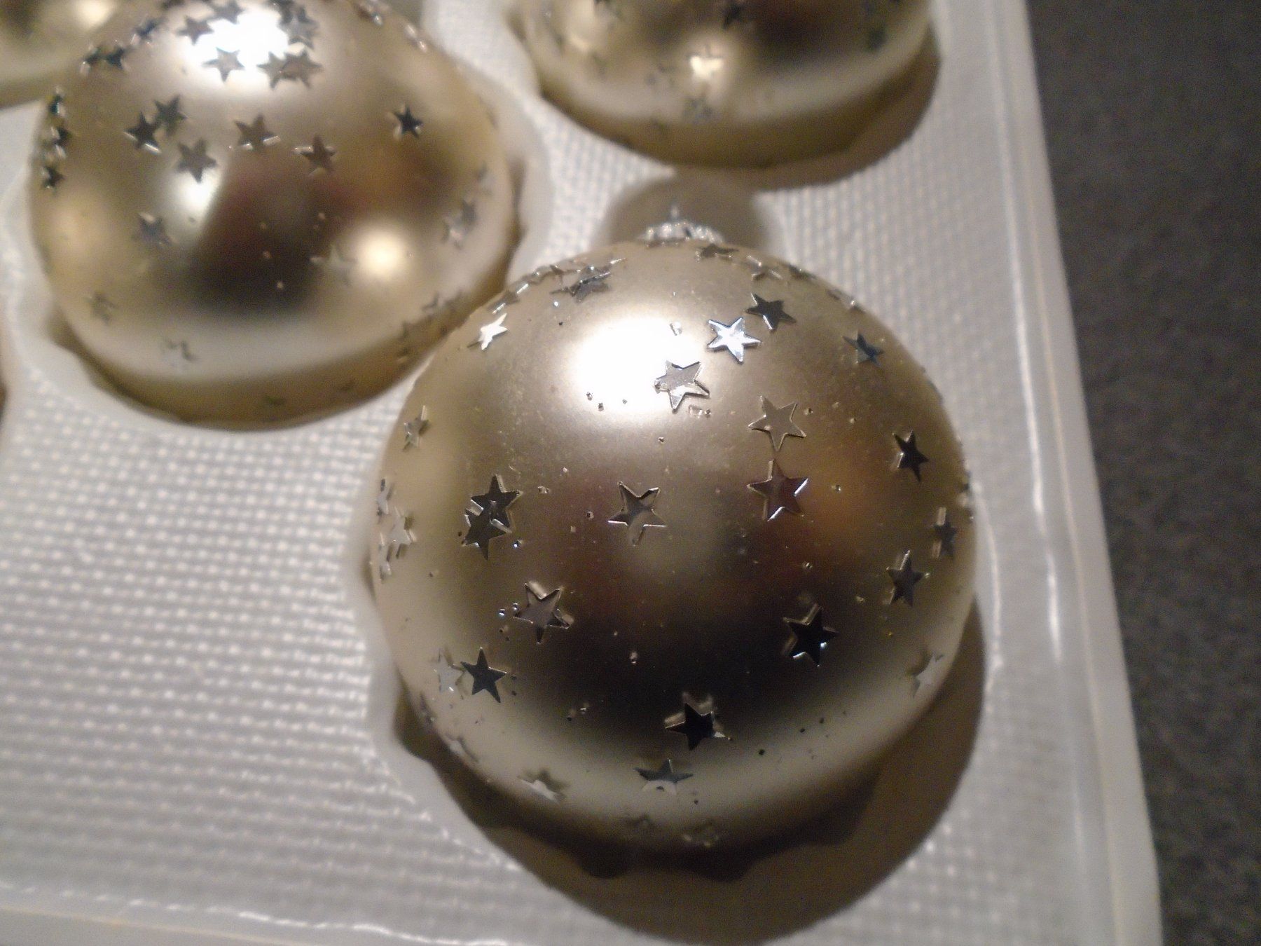 Tutte le decorazioni: Weihnachtskugel 5 Stück, silberfarbig mit Sternen – Usato da Zürich venduto da abraxas1291 1