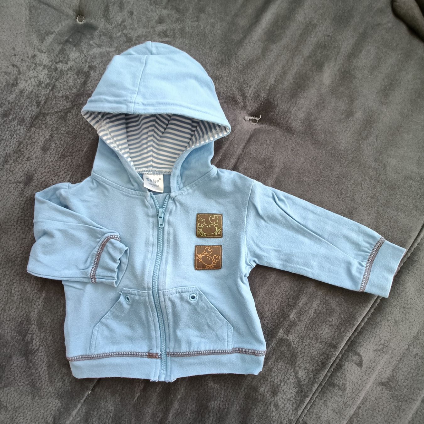 Vestes & Manteaux: Sweatjacke Grösse 62 – D'occasion à Jaberg par urig17.