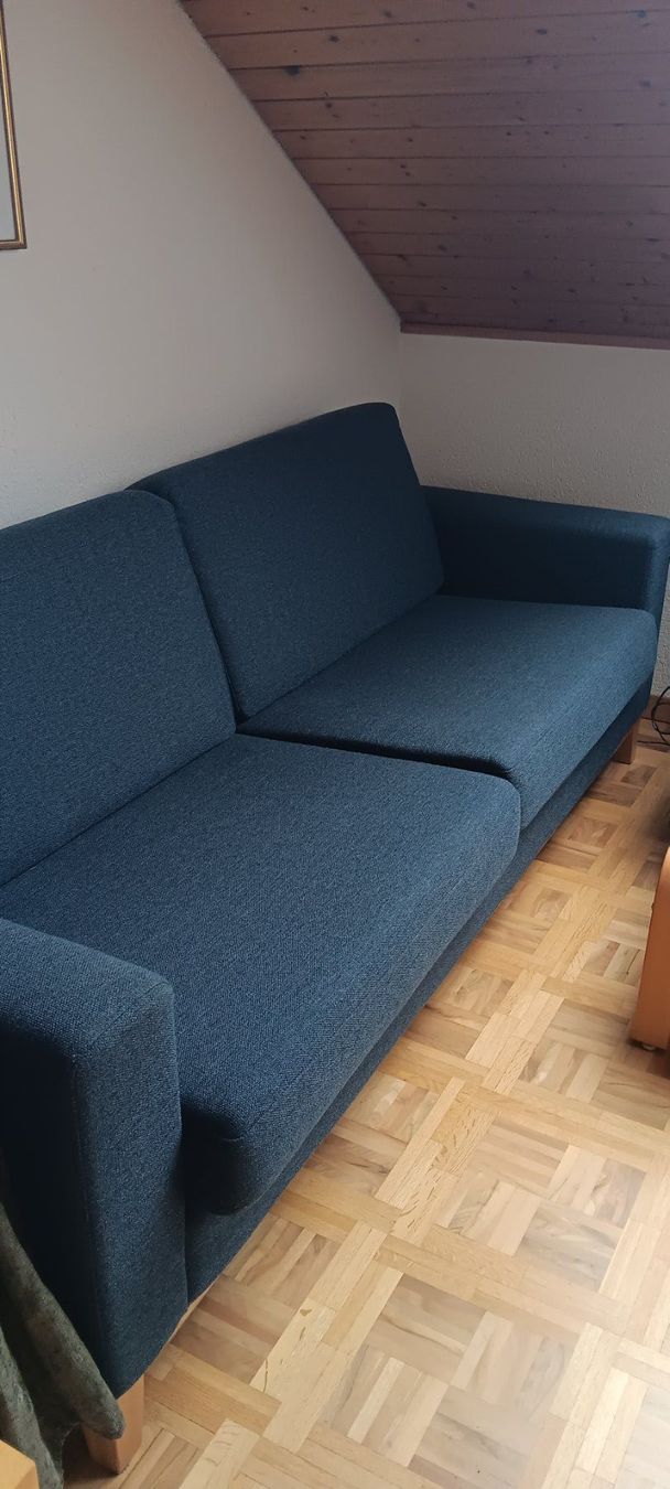 Divani: Sofa, blau – Nuovo (secondo la descrizione) da Aeugst am Albis venduto da serainazimmermann