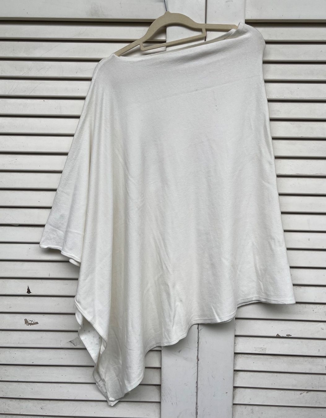 Maglioni & Felpe: Super schöner Glitzer-Poncho! – Usato da Basel venduto da Tashina 3