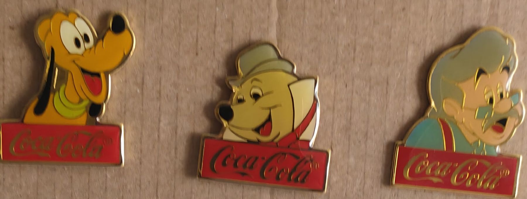 Coca-Cola Plaketten & Abzeichen: Disney Coca Cola Pins – Gebraucht aus Luzern von Luzern_Energy 1